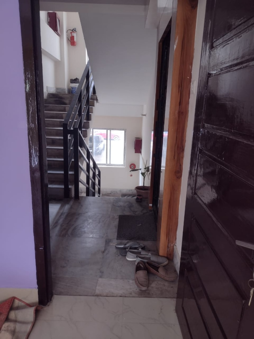 Unfurnished 3bhk in Radha Nagar Path, Barbari Village, Guwahati, Assam, India for Rent